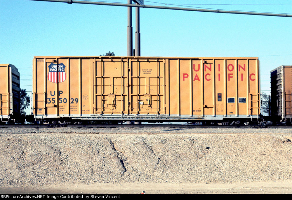 Union Pacific box UP #355029